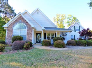 118 Dodgen Place Dr, Hampton, GA 30228