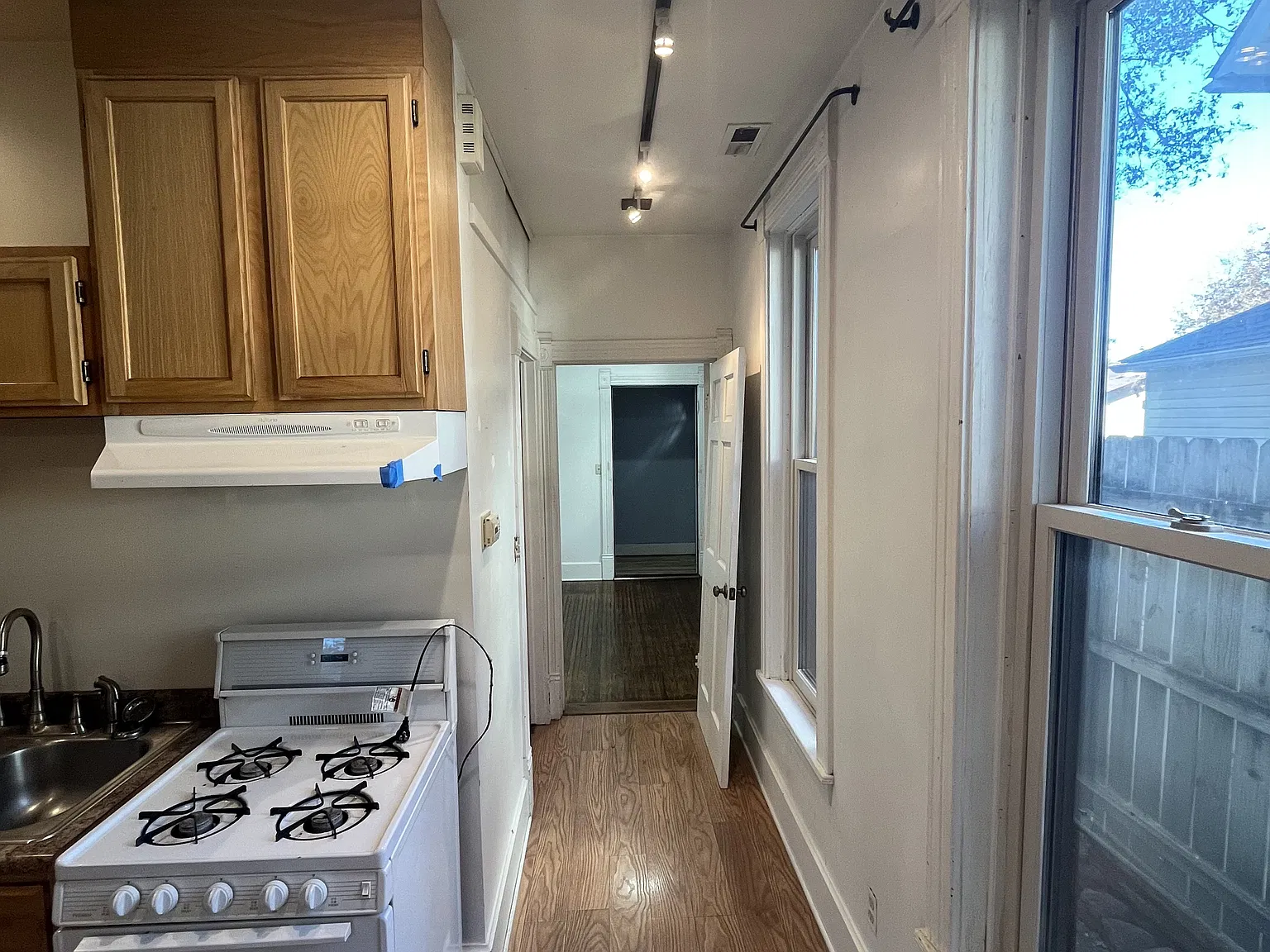 1 bed, 600 sqft, $1,150 — Photo 4
