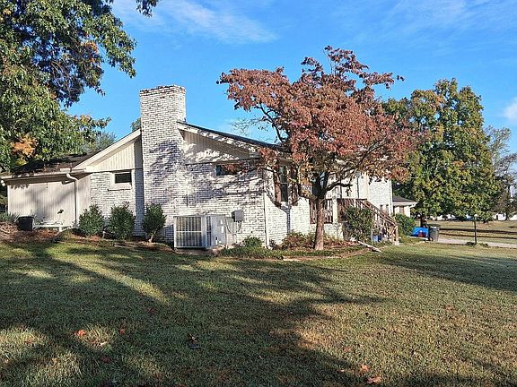 3rd image of 2818 New Hall Rd
