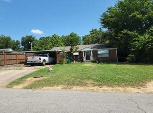 1407 E McLeod Ave, Sapulpa, OK 74066