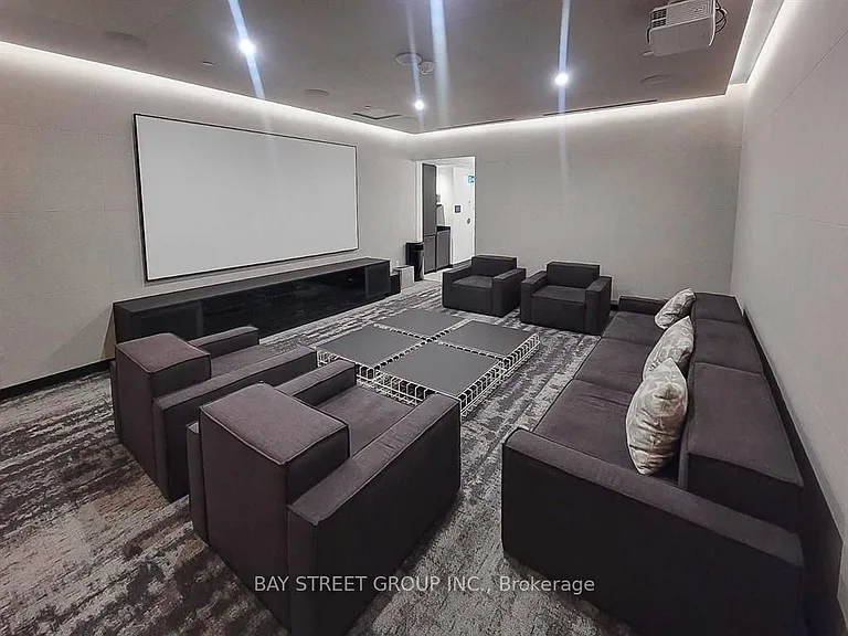 20 Richardson St E #1302 — Photo 23