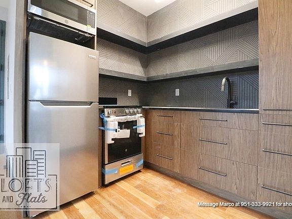 5th image of 378 Bedford Ave #3S