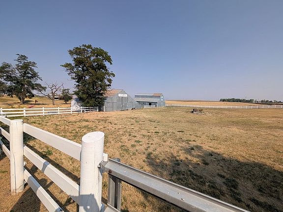 2nd image of 35744 Waha Rd