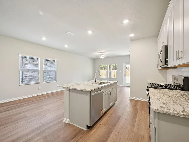 1412 Bridgestone Dr — Photo 18
