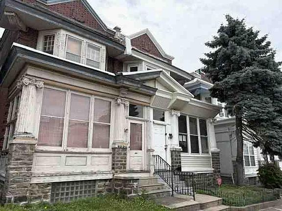 2nd image of 5225 N 15th St