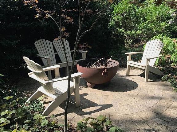 5th image of 3912 Cambridge Ave