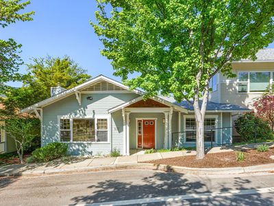 817 N Mountain Ave, Ashland, OR, 97520
