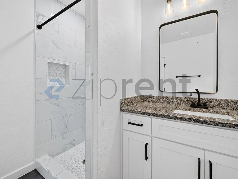 1319 Lynn Haven Ave — Photo 26