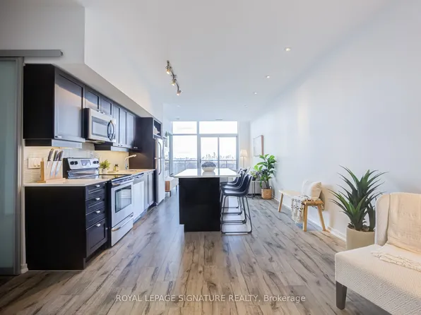 105 The Queensway #3513, Toronto, ON M6S 5B5