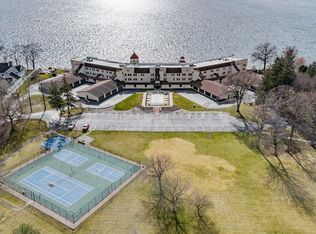 12275 N Ogden Point Rd APT 305, Syracuse, IN 46567