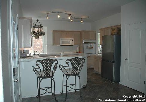 5th image of 1619 E Townsend House Dr