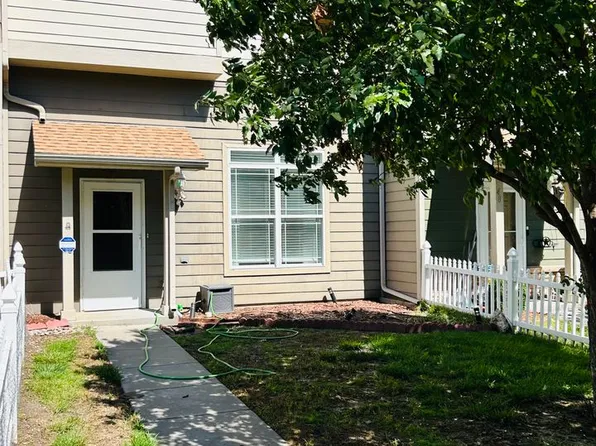 49 Fuller Cir, Junction City, KS 66441