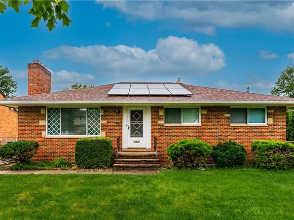 6572 Beverly Dr, Parma Heights, OH 44130