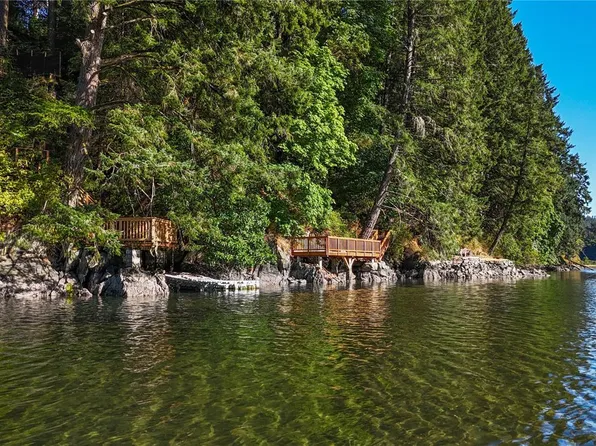 1709 Falcon Heights Rd, Langford, BC V9B 6H6