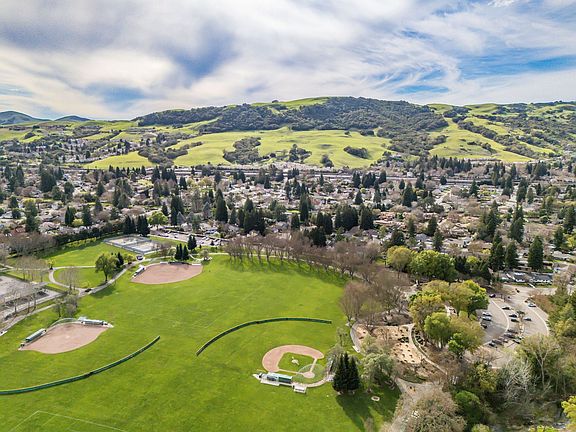 Trumark Homes I Danville, CA I Around the Area