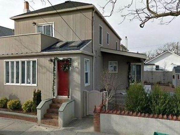 123 Garden City Ave, Point Lookout, NY 11569