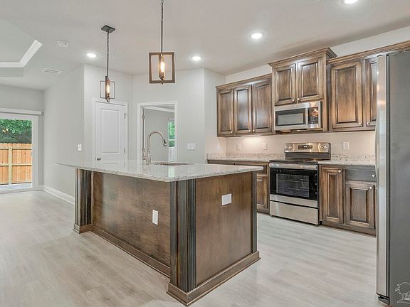 2nd image of 5402 Parkside Dr