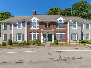 305 Old Country Rd #305, Wenham, MA 01984