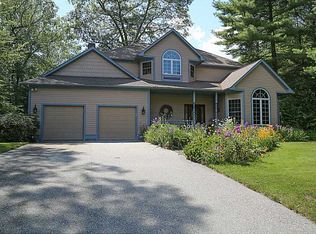 4 Magnolia Cir, Smithfield, RI 02828