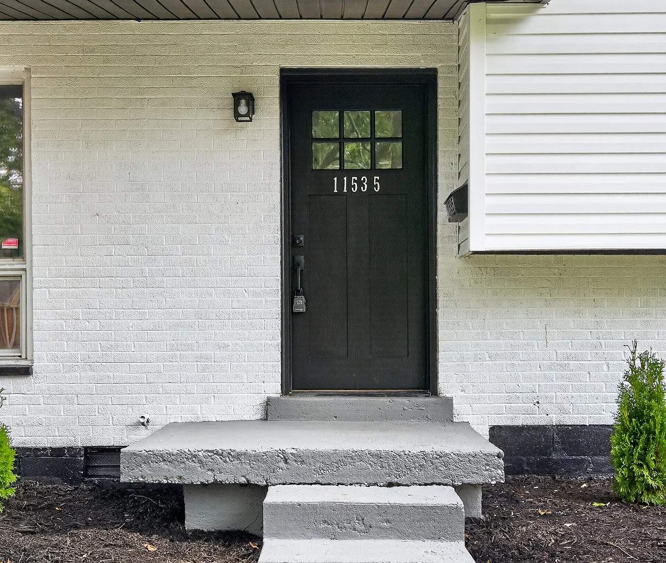 3 bed, 1608 sqft, $2,600 — Photo 2