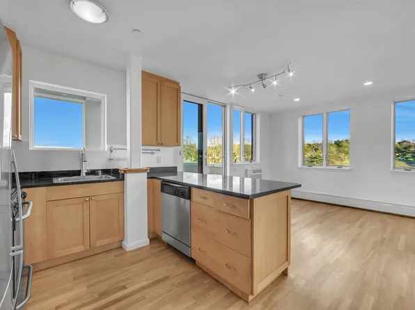 811 Fifth Avenue image 1 of 16