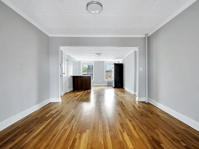43 Woodhull St #4 — Photo 2