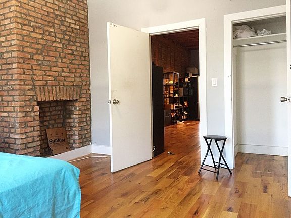 3rd image of 19 Park St #2