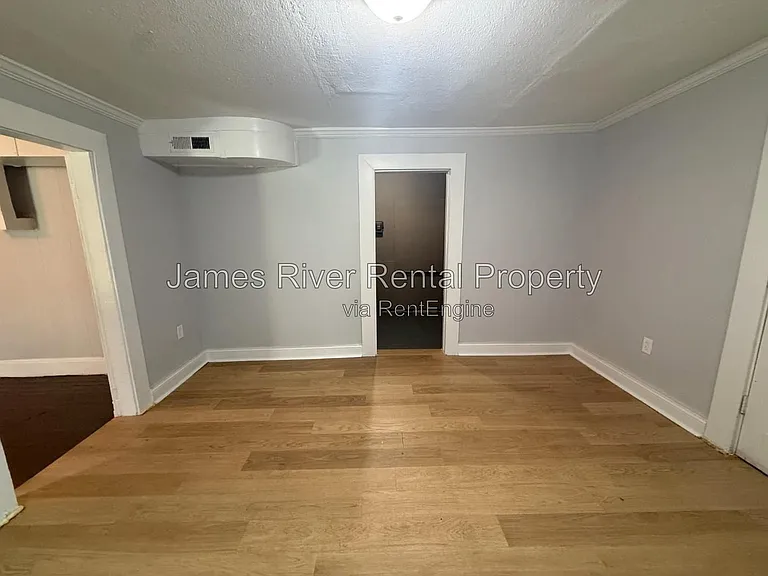 211 Wadsworth St — Photo 2