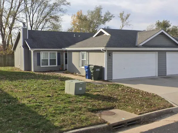 2119 Pikes Peek Pl, Lawrence, KS 66044