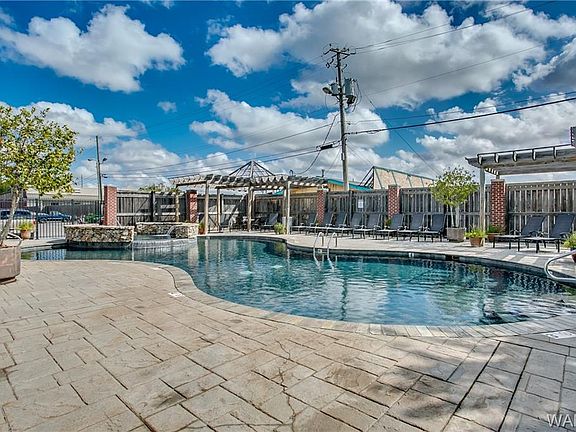 3rd image of 700 15th St Unit 3307