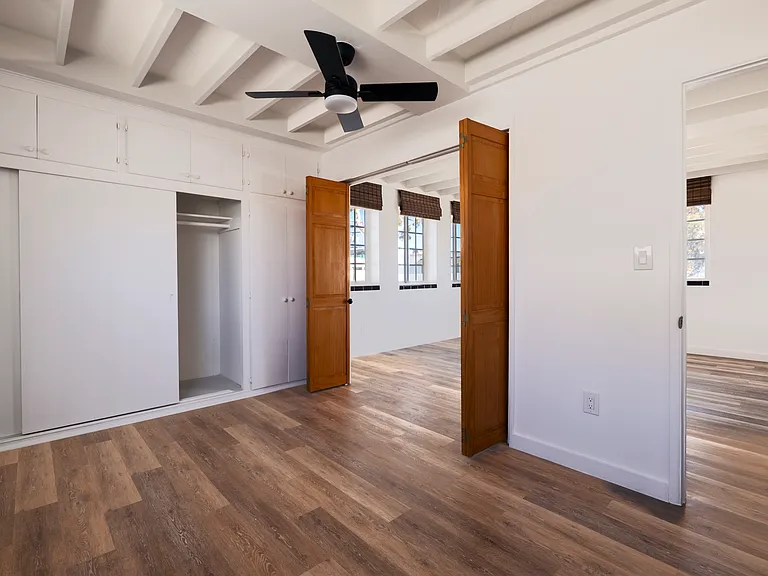 305 Marine Ave #A — Photo 9