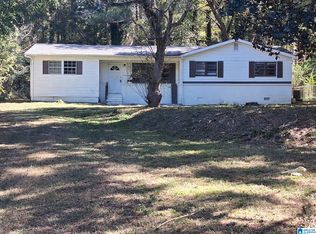 148 Willow Ln, Trafford, AL 35172