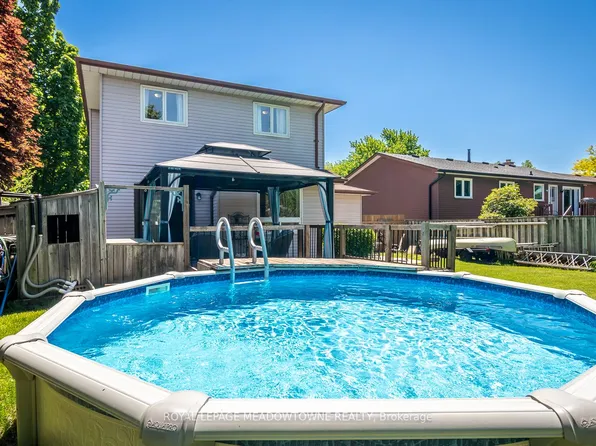 889 Morley Ave, Milton, ON L9T 4Y2