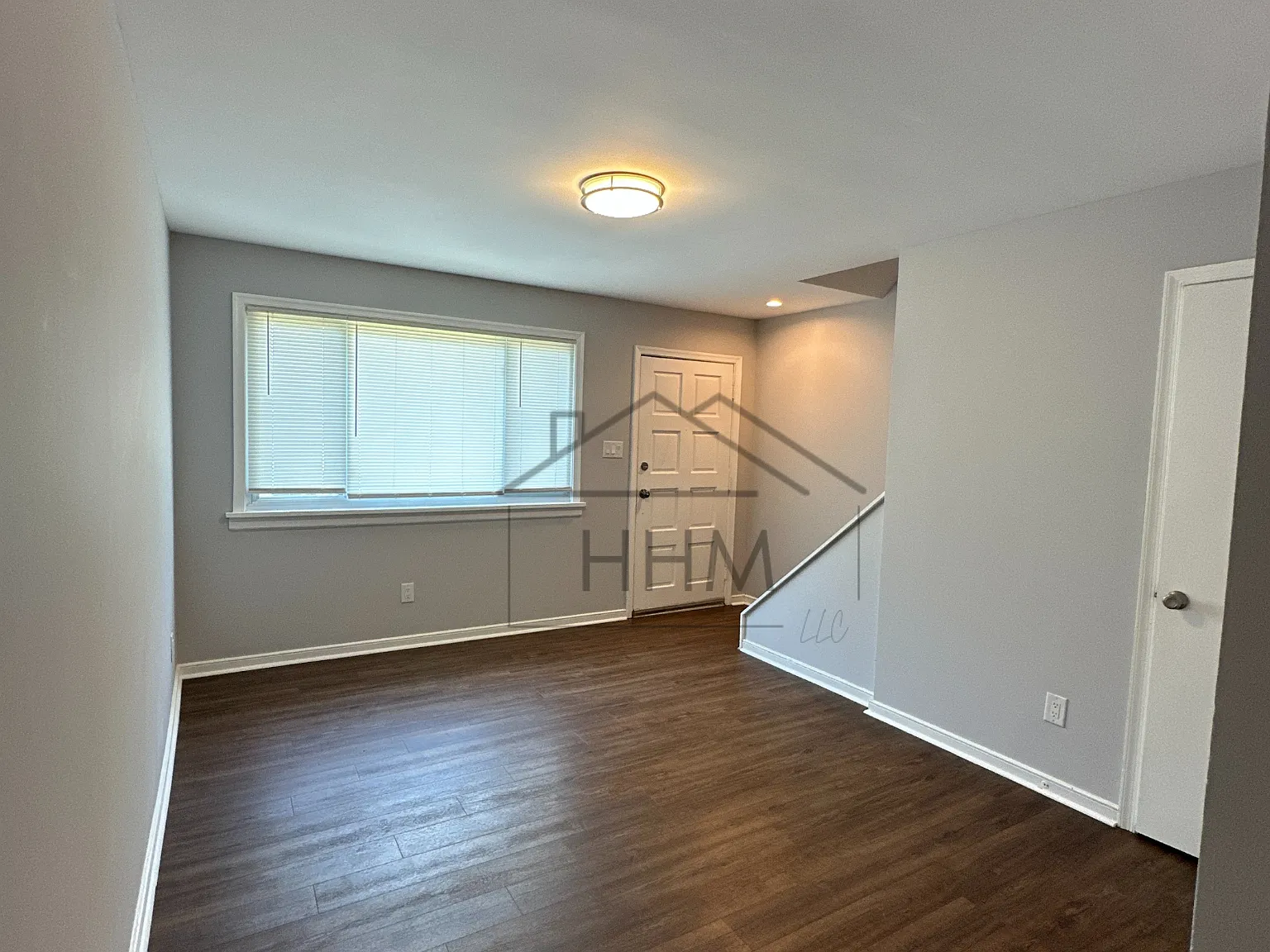 3 bed, 1125 sqft, $1,850 — Photo 3
