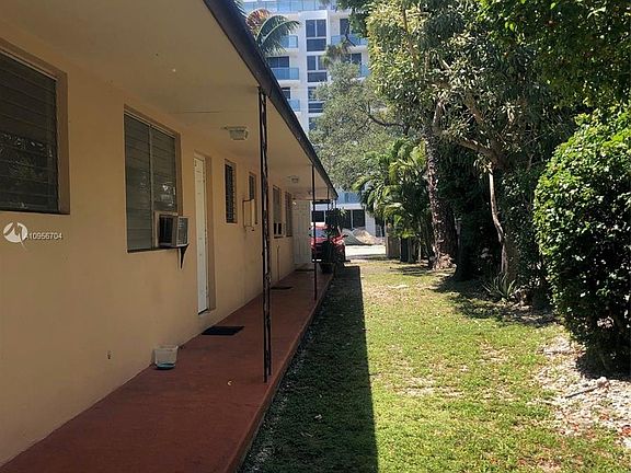 3rd image of 13797 Highland Dr APT 2