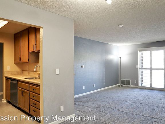 3rd image of 39821 Cedar Blvd Unit 206