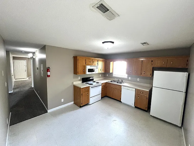 260A Executive Ave — Photo 4
