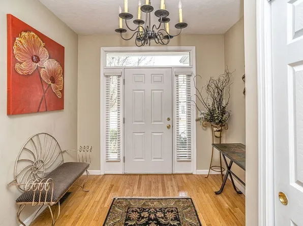 17 Hartswood Dr #17, Haverhill, MA 01830