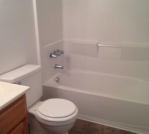 4th image of 27 Johnstown Cres APT C