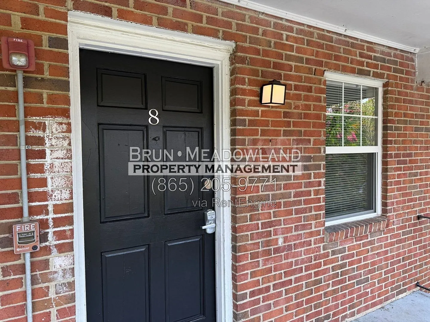 2 bed, 1.0 bath, 825 sqft, $1,095 — Photo 1