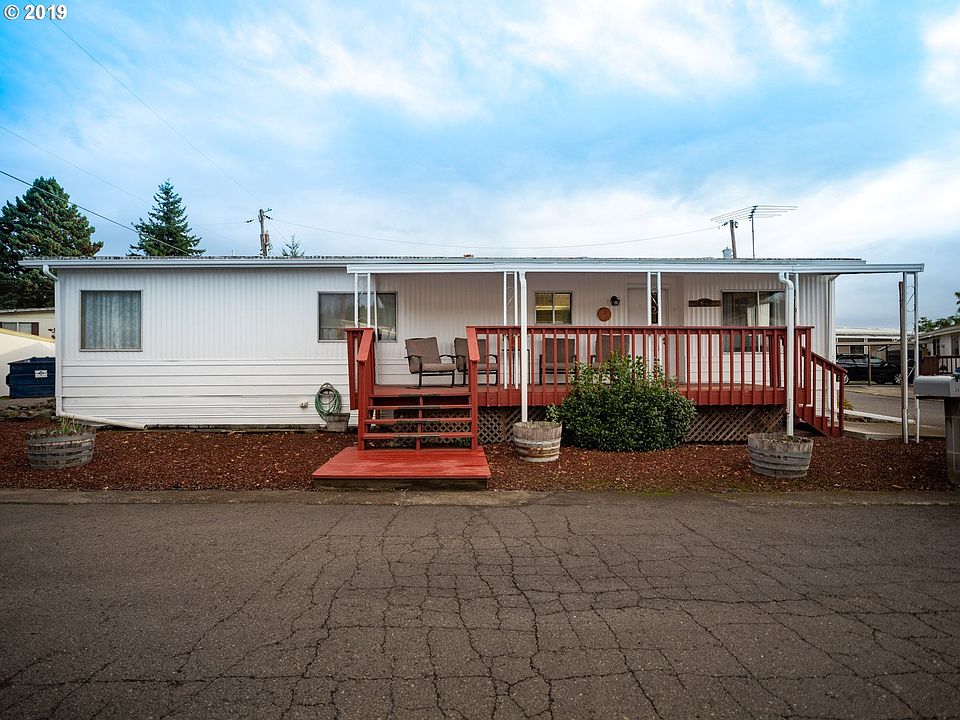 1st image of 1004 NE 72nd St Unit 38