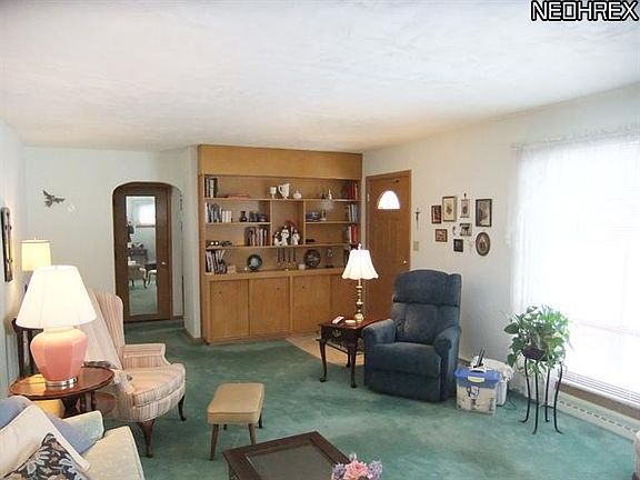 3rd image of 2091 Waycross Dr