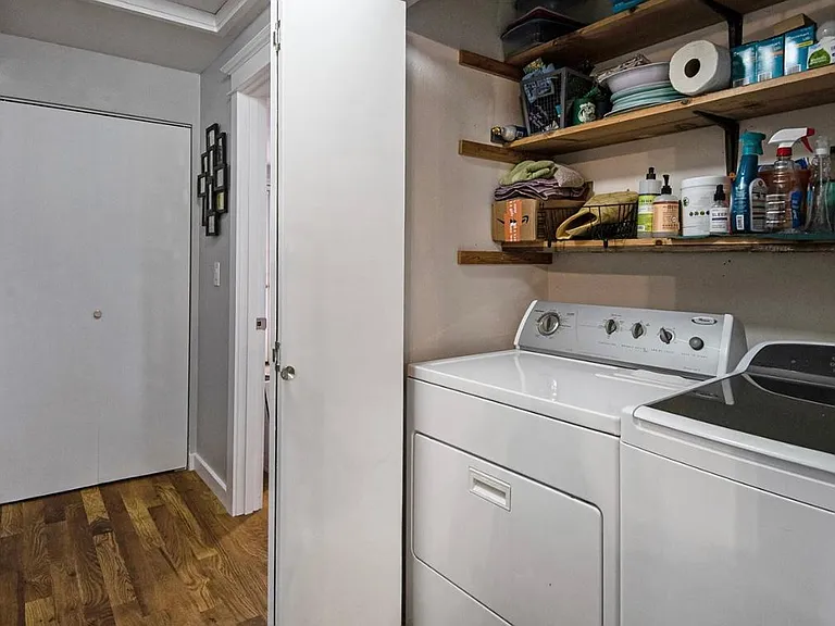4773 SE 52nd Ave — Photo 10