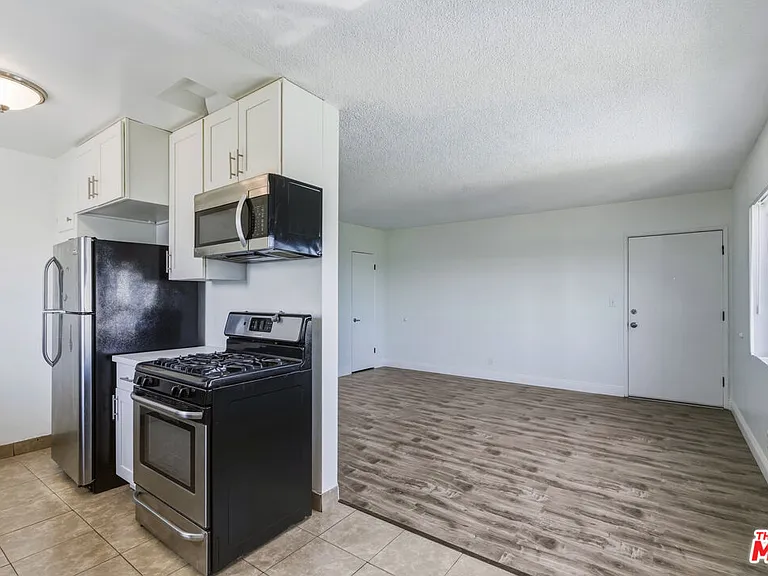 5117 Crenshaw Blvd #7 — Photo 13