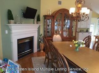 73 Ardsley St, Staten Island, NY