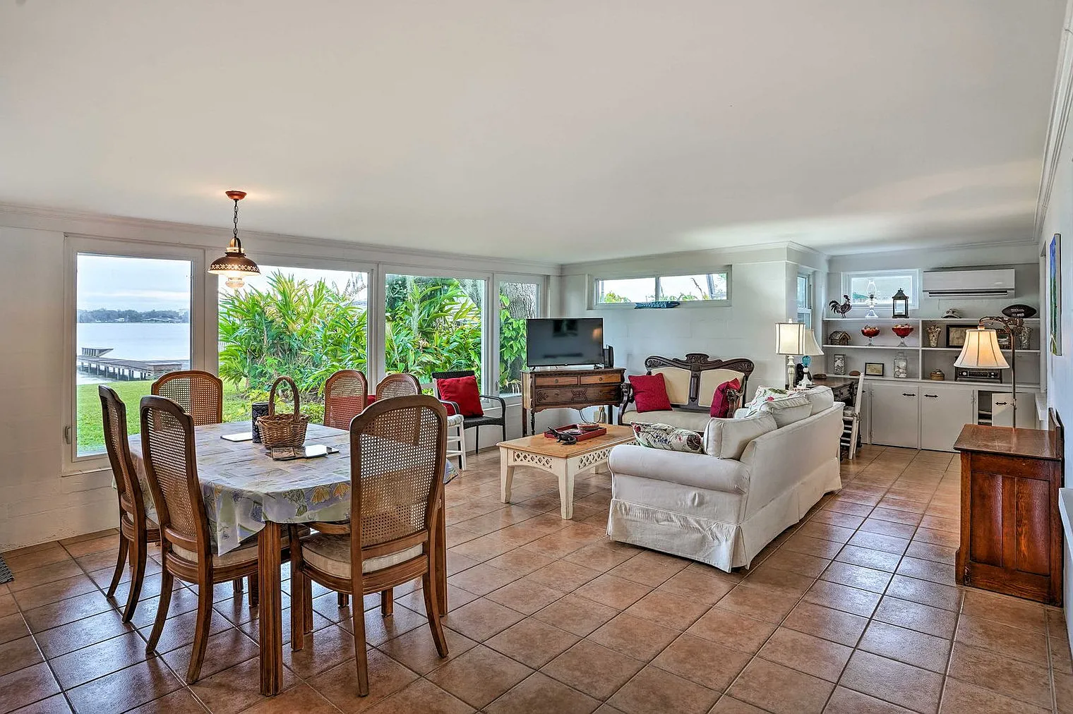 2 bed, 2.0 bath, 1636 sqft, $2,512 — Photo 1