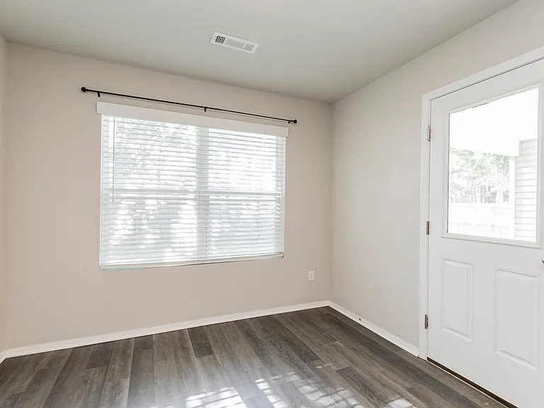 3707 S 1st Pl — Photo 6
