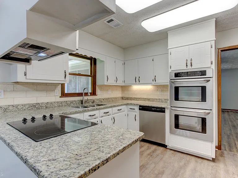 130 Aspen Way — Photo 4
