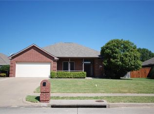 102 Villanova Cir, Forney, TX