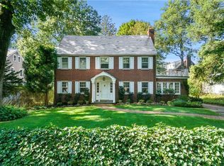 72 Drake Rd, Scarsdale, NY 10583